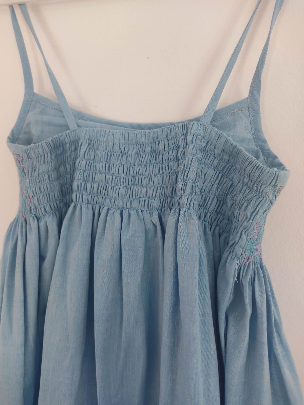 Robe à smock bleu ciel