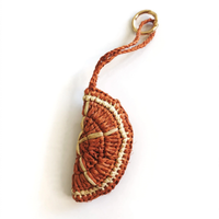 Bijoux de sac en raphia naturel - Porte-clés artisanal | Modèle B